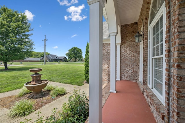 6913 Zion Crossing Ct, Columbia, TN 38401 - porch featuring a yard