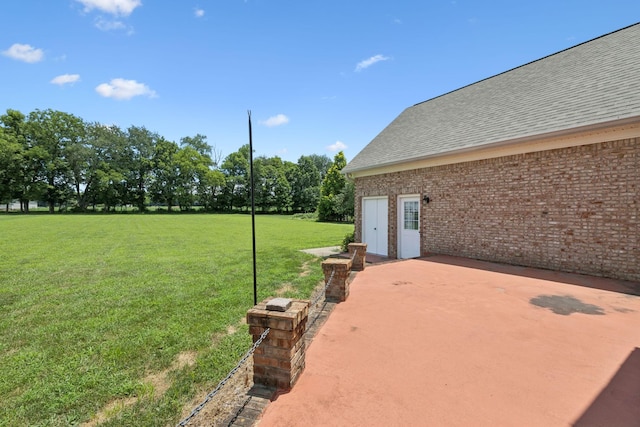 6913 Zion Crossing Ct, Columbia, TN 38401 - view of green lawn featuring a patio area