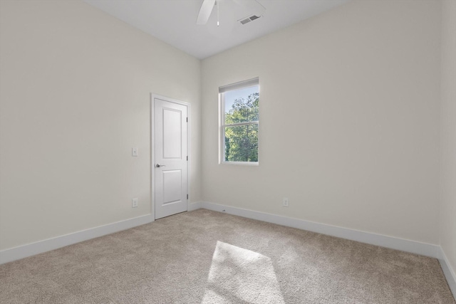 212 Mcbrien Rd, Chattanooga, TN 37411 - unfurnished room featuring light colored carpet and a ceiling fan