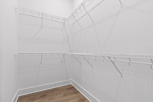 212 Mcbrien Rd, Chattanooga, TN 37411 - walk in closet featuring wood finished floors