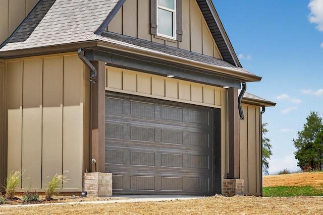 1263 N Sumner Rd, Bethpage, TN 37022 - view of garage