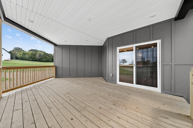 1263 N Sumner Rd, Bethpage, TN 37022 - view of wooden deck