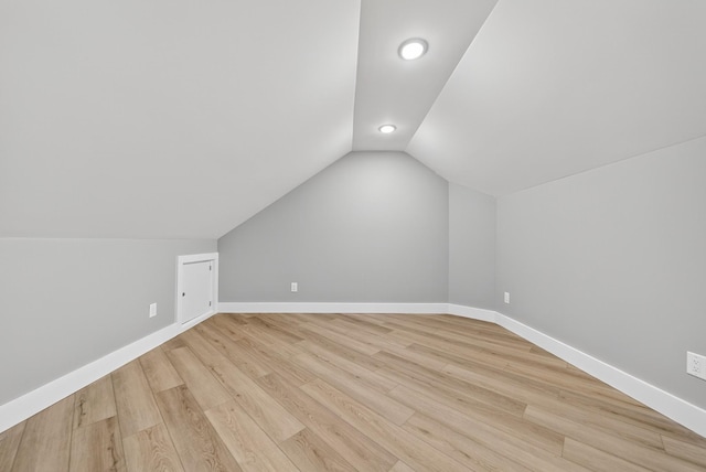 1263 N Sumner Rd, Bethpage, TN 37022 - additional living space with lofted ceiling, light wood-style floors, and recessed lighting