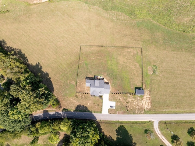 1020 Loggins Rd, Charlotte, TN 37036 - aerial view of property and surrounding area