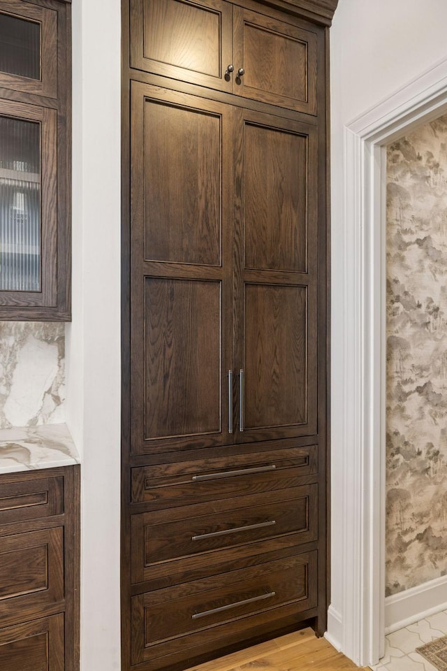 3404 Benham Ave, Nashville, TN 37215 - detailed view of baseboards