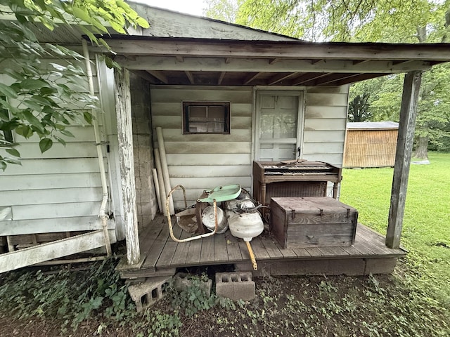 209 Olive St, Mount Pleasant, TN 38474 - wooden deck with a lawn