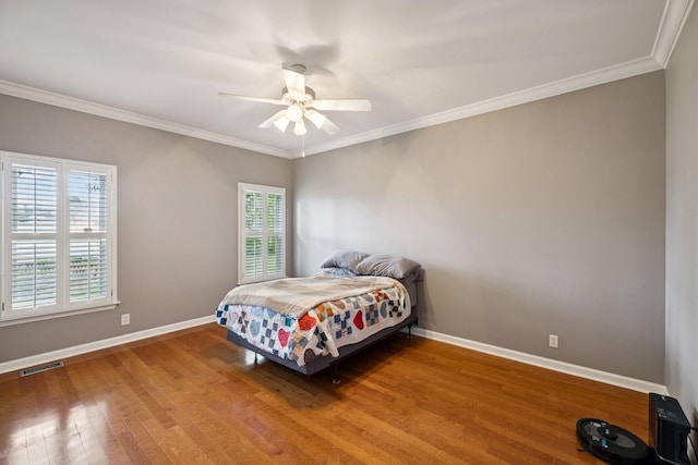 2707 Albany Ct, Murfreesboro, TN 37129 - bedroom with wood finished floors, ornamental molding, and ceiling fan