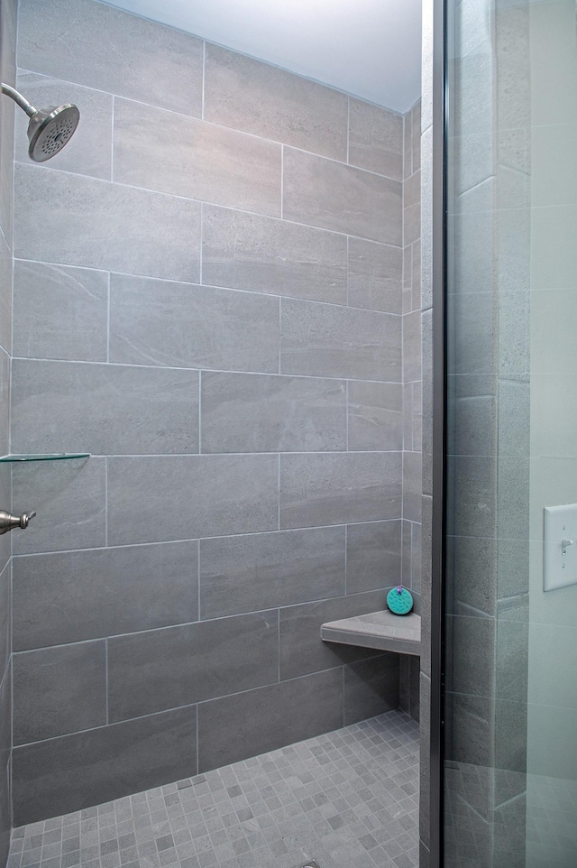 118 Colson Rd, Dover, TN 37058 - full bathroom with tiled shower