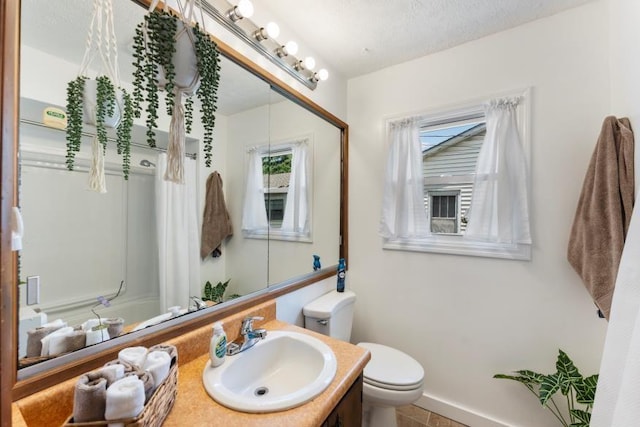 3102 Crescent Cir, Chattanooga, TN 37407 - bathroom featuring plenty of natural light, vanity, and tile patterned floors