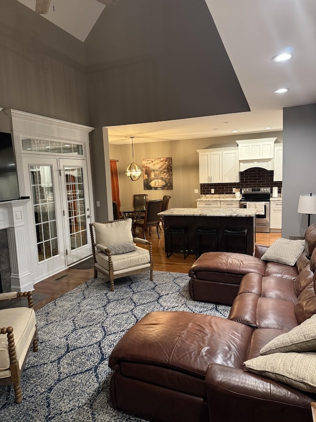 105 N Point Cir N, Shelbyville, TN 37160 - photo 8