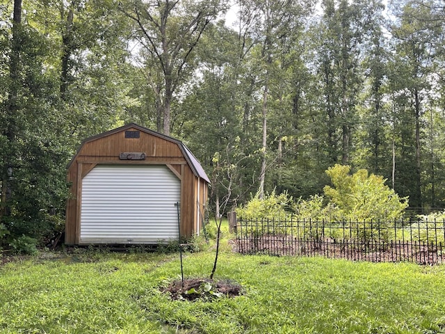 407 Cedar Rd, Pikeville, TN 37367 - view of yard with an outbuilding and a wooded view