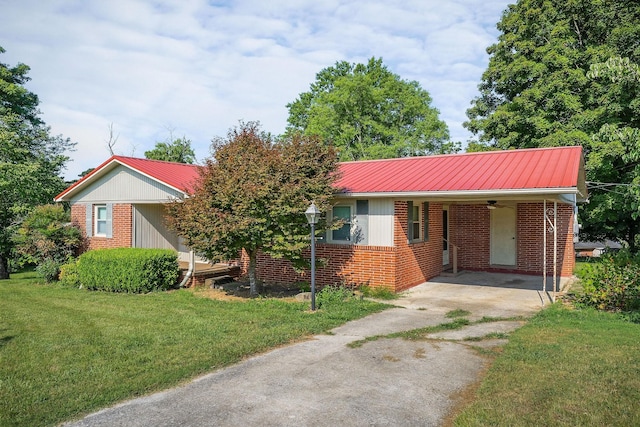 460 Iris Dr, Sparta, TN 38583 - photo 2