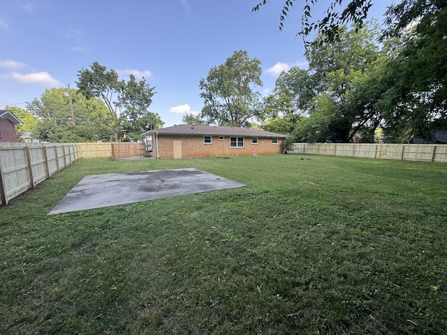 101 Arnold Ln, Murfreesboro, TN 37127 - fenced backyard with a patio area