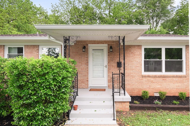 101 Arnold Ln, Murfreesboro, TN 37127 - doorway to property with brick siding