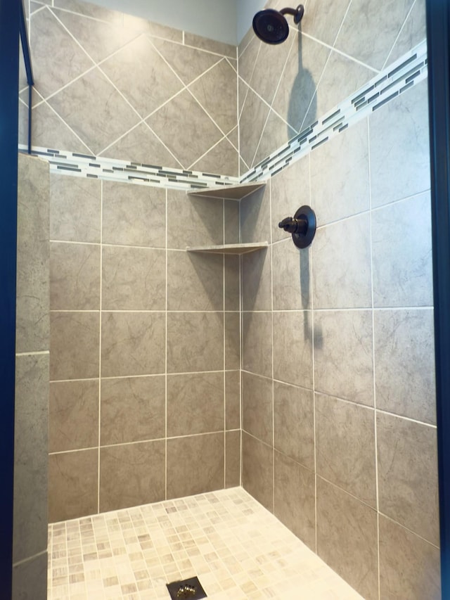 5120 Prickly Pine Pl, Murfreesboro, TN 37129 - full bathroom featuring tiled shower