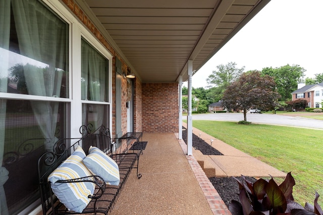 114 Deerview Dr, Columbia, TN 38401 - covered porch featuring a yard