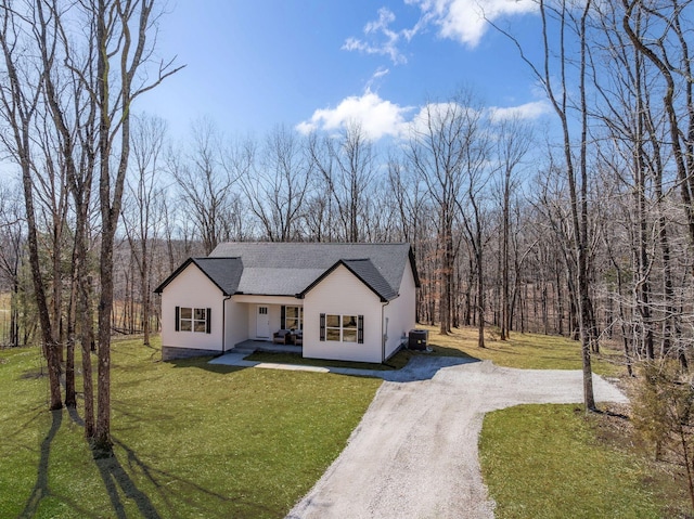 762 Billy Wynn Rd, Dickson, TN 37055 - view of front of home featuring dirt driveway and a front lawn