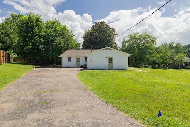 4893 Rainer Dr, Old Hickory, TN 37138 - single story home with driveway