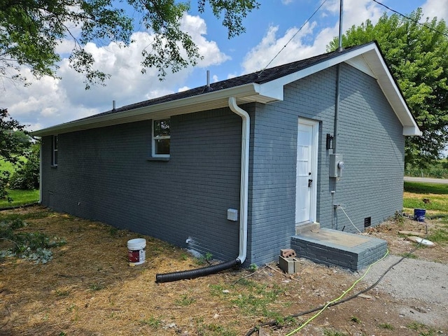 2315 Williamsport Pike, Columbia, TN 38401 - view of side of property with brick siding and crawl space