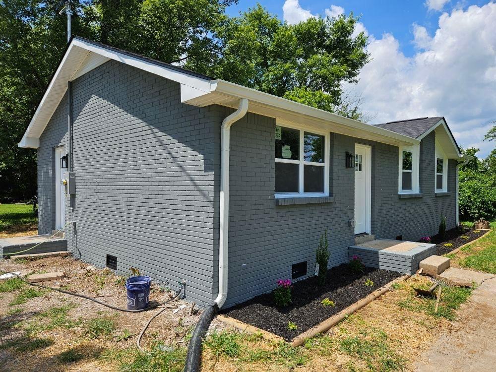 2315 Williamsport Pike, Columbia, TN 38401 - view of front of house with brick siding and crawl space