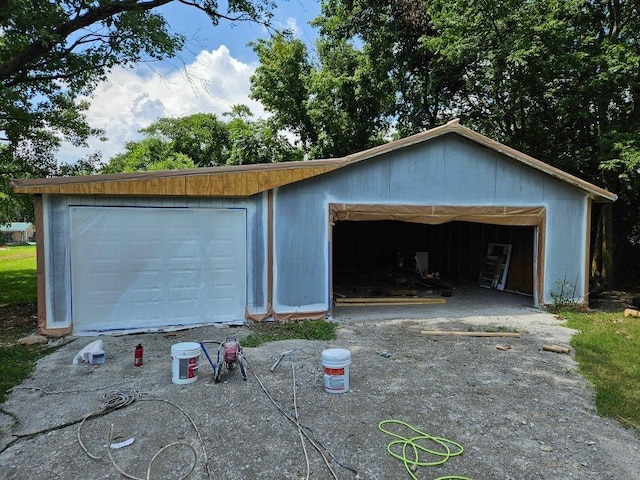 2315 Williamsport Pike, Columbia, TN 38401 - view of detached garage