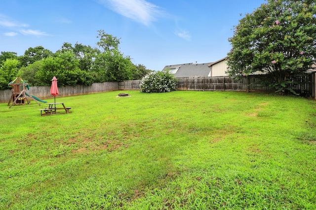 206 Cross Valley Dr, Columbia, TN 38401 - fenced backyard with a playground