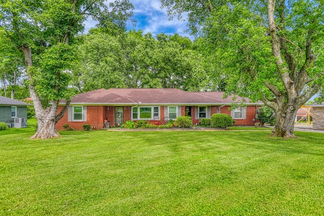 411 Richland Cir, Gallatin, TN 37066 - photo 1