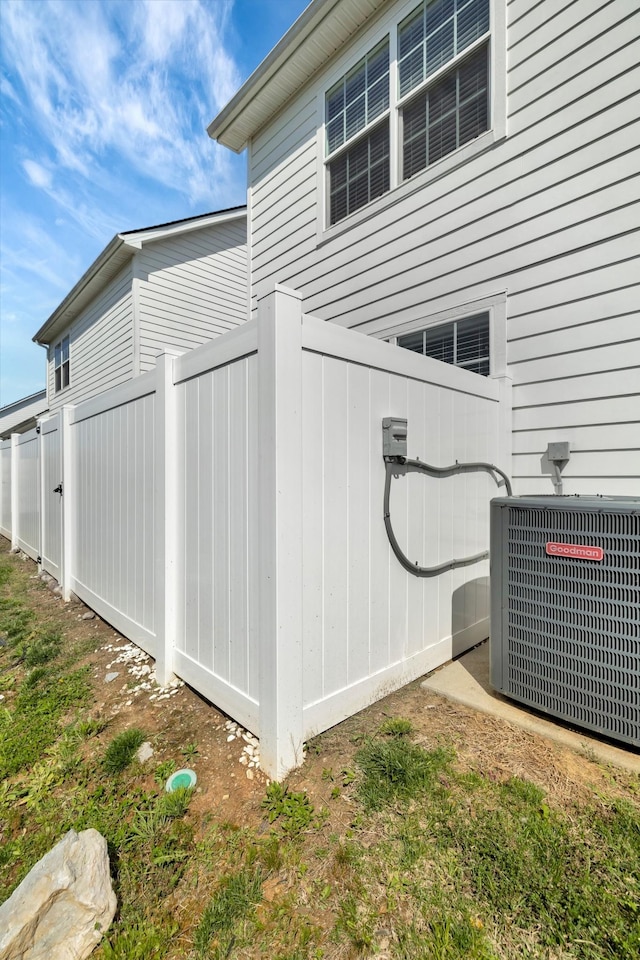 3424 Learning Ln, Murfreesboro, TN 37128 - view of home's exterior with a cooling unit