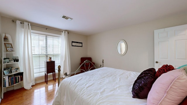 281 Glenstone Cir, Brentwood, TN 37027 - bedroom with light wood finished floors