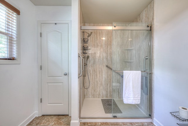 1005 Lark Ct, Spring Hill, TN 37174 - full bath featuring a shower stall and baseboards