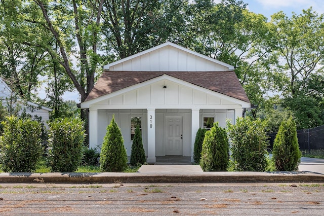 310 E Highland Dr, Columbia, TN 38401 - view of front of home with a shingled roof and board and batten siding