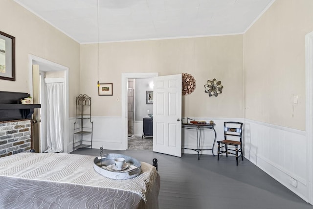 584 Limestone Ave, Lewisburg, TN 37091 - bedroom with ornamental molding, wood finished floors, wainscoting, and a decorative wall