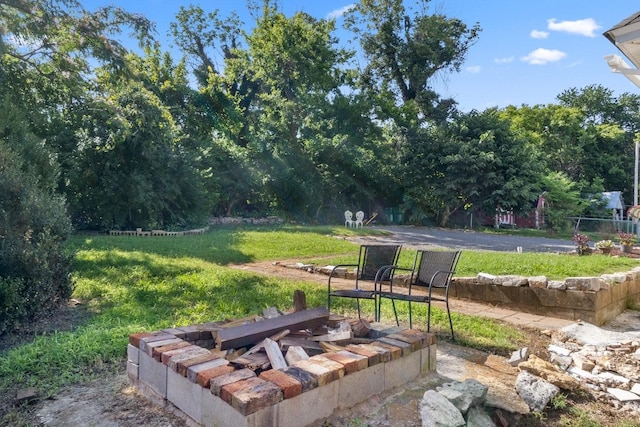 584 Limestone Ave, Lewisburg, TN 37091 - view of green lawn with a fire pit