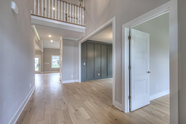 4016 Runyan Cv, Murfreesboro, TN 37127 - corridor with light wood-style floors and a high ceiling