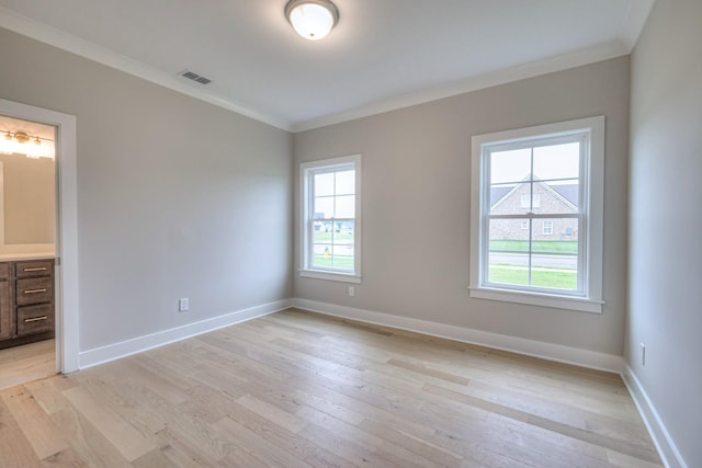 5560 Sinclair Ct, Murfreesboro, TN 37127 - unfurnished room featuring ornamental molding, healthy amount of natural light, and light wood-style flooring
