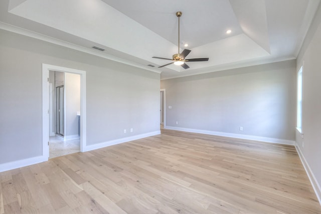 4113 Cile Ct, Murfreesboro, TN 37127 - unfurnished room with a raised ceiling, recessed lighting, crown molding, light wood-type flooring, and ceiling fan