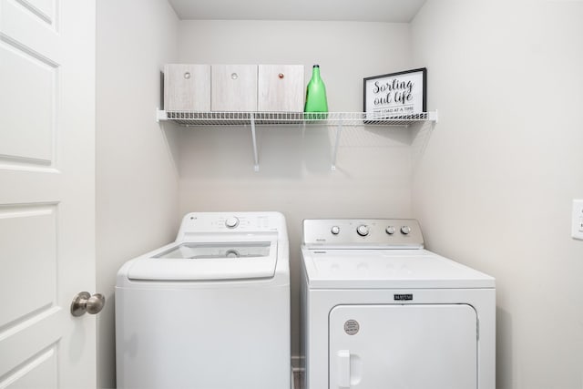 1704 Lannister Ave, Murfreesboro, TN 37128 - laundry area with independent washer and dryer