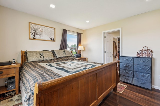 906 Freeman St, Lafayette, TN 37083 - bedroom featuring dark wood-style flooring and recessed lighting
