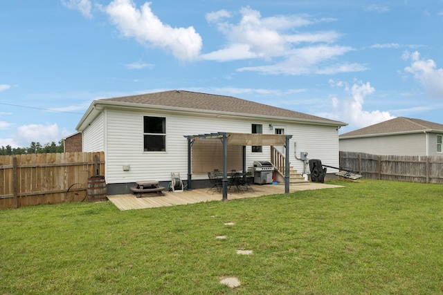 906 Freeman St, Lafayette, TN 37083 - back of house with a deck, a pergola, and a fenced backyard