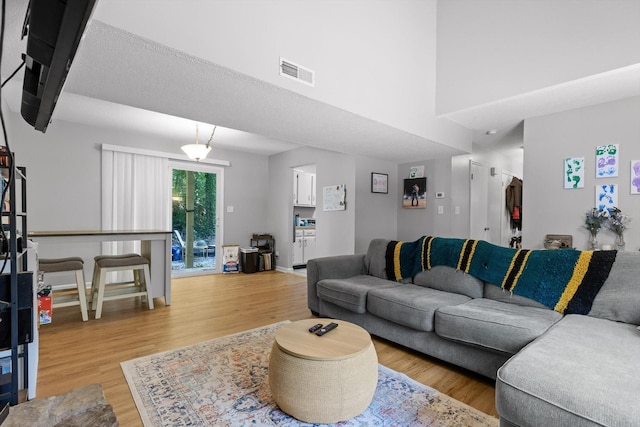 3222 Joselin Ln, Chattanooga, TN 37415 - living area with light wood finished floors and baseboards