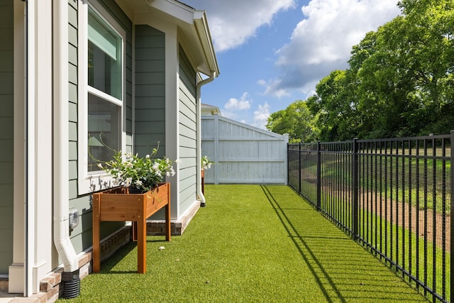 7019 Bolton St, Franklin, TN 37064 - view of fenced backyard