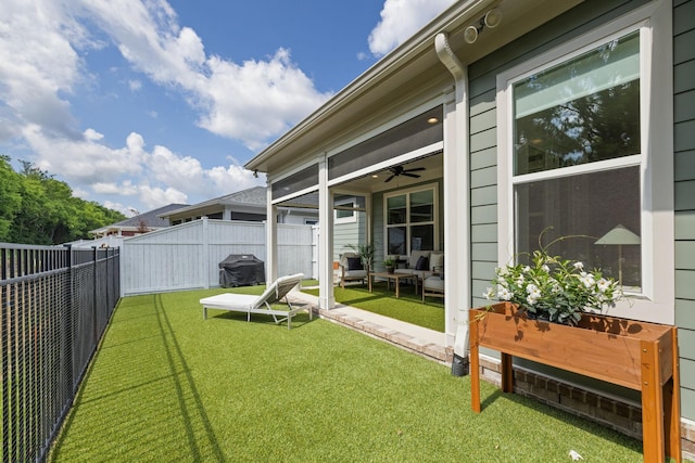 7019 Bolton St, Franklin, TN 37064 - fenced backyard featuring ceiling fan