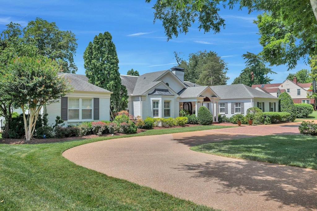 219 Hillwood Blvd, Nashville, TN 37205 - photo 1
