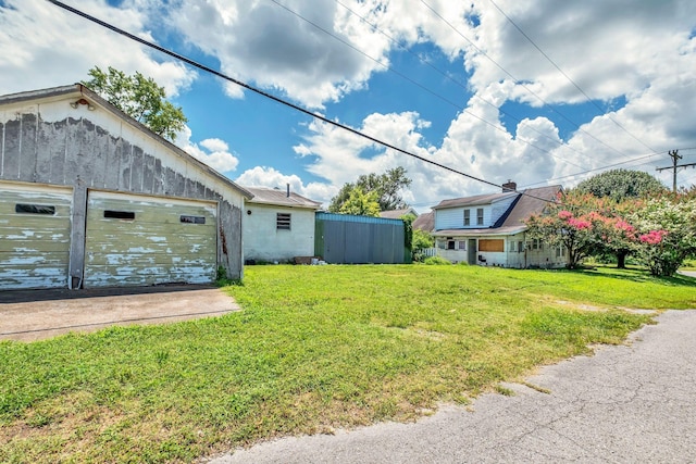 4300 Old Hickory Blvd, Old Hickory, TN 37138 - view of yard with a garage