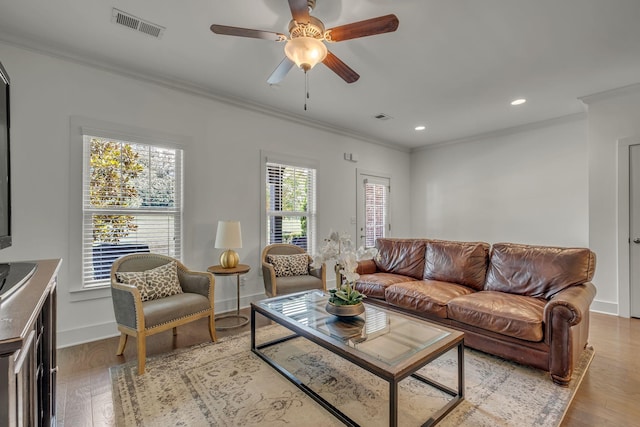 4029 Viola Ln, Franklin, TN 37069 - living area with light wood-style floors, ornamental molding, a ceiling fan, and recessed lighting
