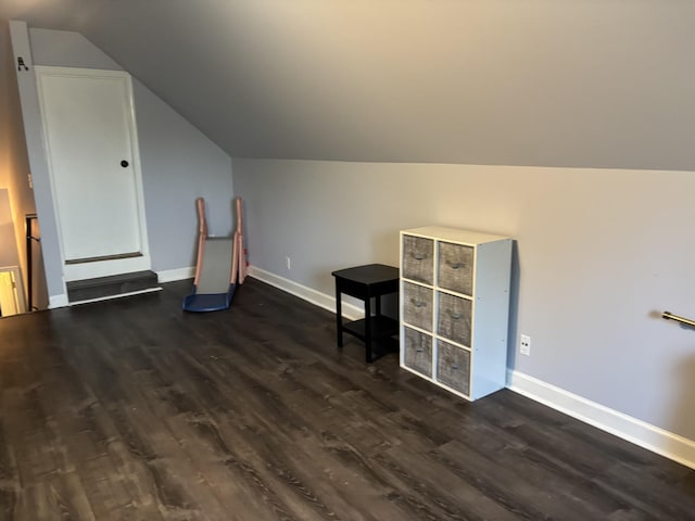 809 Renaissance Ave, Murfreesboro, TN 37129 - bonus room featuring dark wood finished floors and vaulted ceiling
