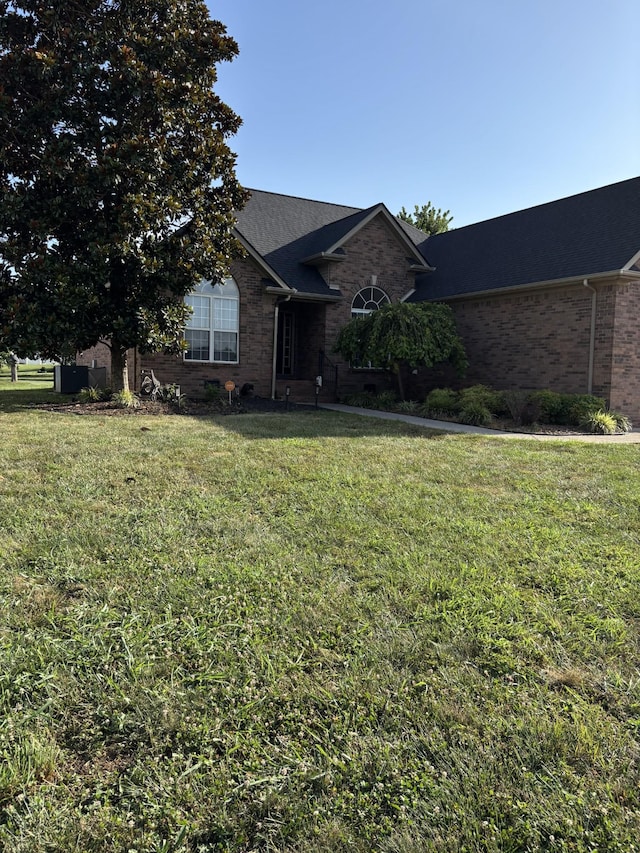 809 Renaissance Ave, Murfreesboro, TN 37129 - single story home featuring a front yard, brick siding, and stone siding
