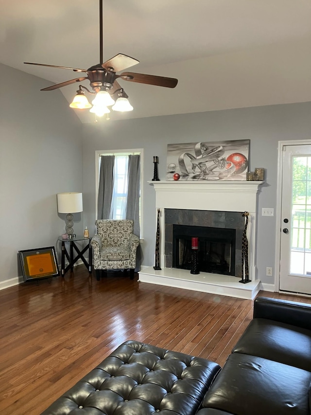 809 Renaissance Ave, Murfreesboro, TN 37129 - living area with ceiling fan, wood finished floors, and a tile fireplace