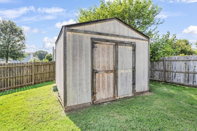1373 Mackenzie Ct, Clarksville, TN 37042 - view of shed with a fenced backyard