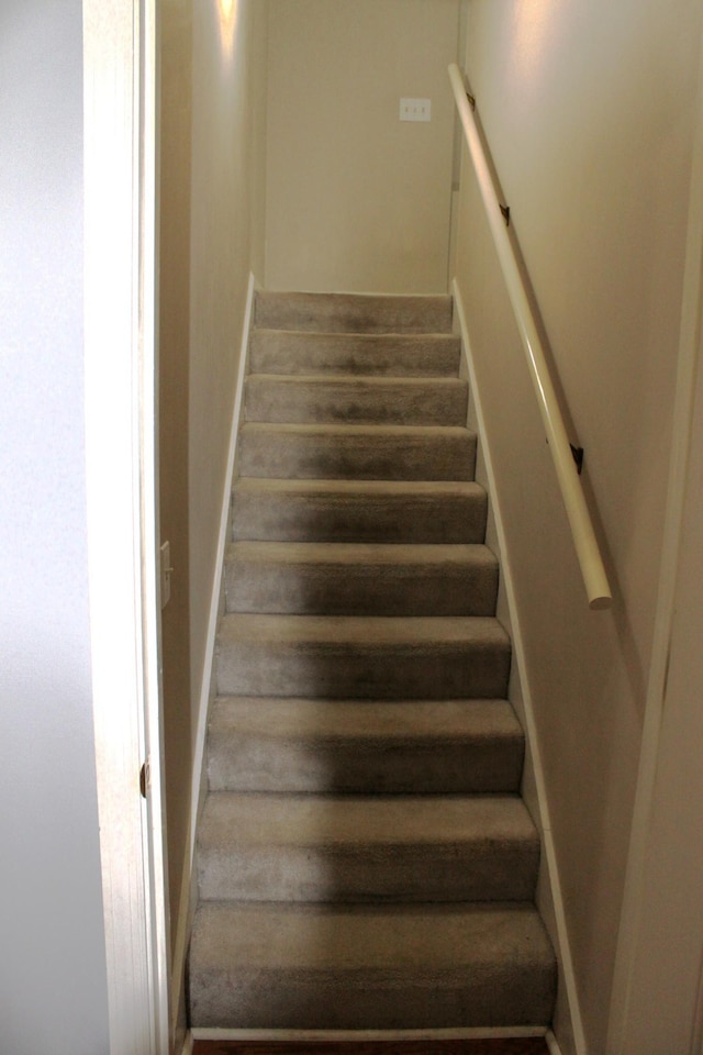 109 Hunter Dr, Mount Juliet, TN 37122 - stairs featuring baseboards